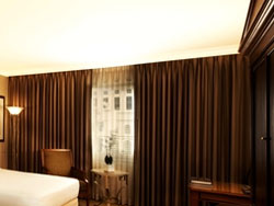 Caesars Palace Roman Tower Room