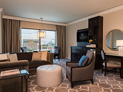 Augustus Executive Suite, 1 King