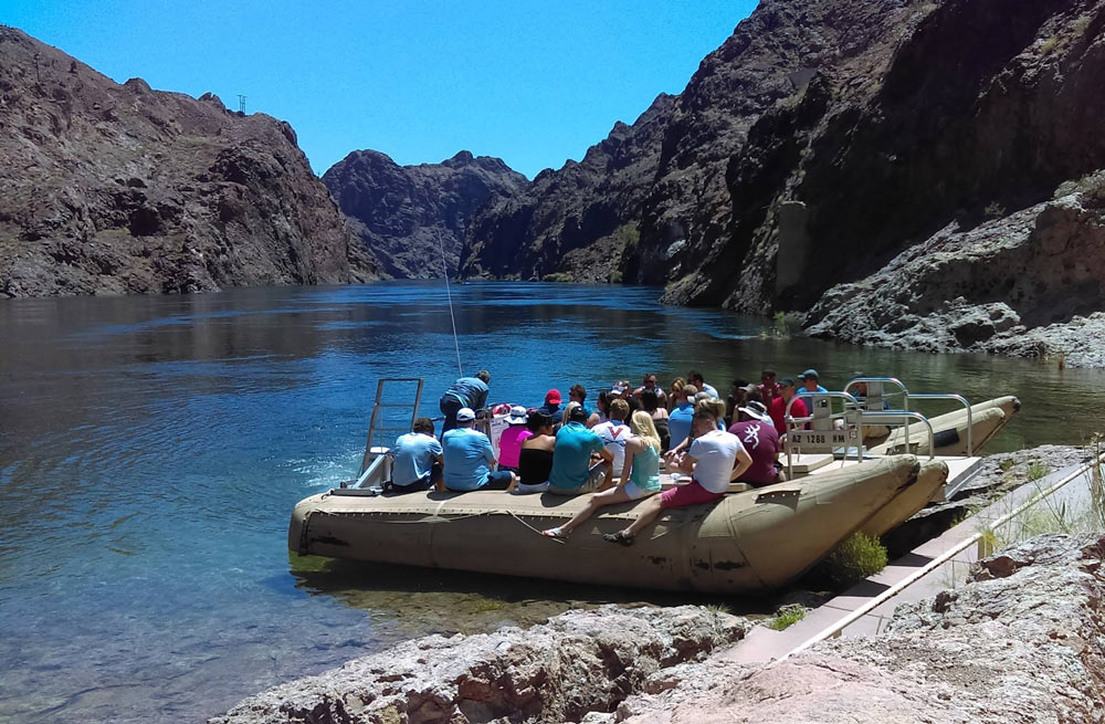 Hoover Dam Postcard Tour with Transfers - Hoover Dam Rafting and Post Card Tour