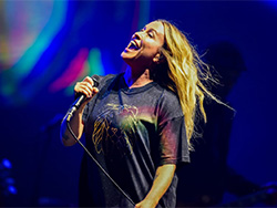 Alanis Morissette Live at BleauLive Theater Las Vegas