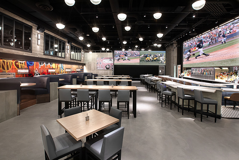 BLVD Bar - The STRAT Hotel