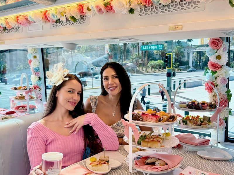 Café on the Strip - Enjoy a selection of savory sandwiches, pastries, and desserts while cruising the Strip.