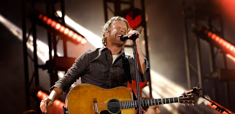 Dierks Bentley live in Las Vegas