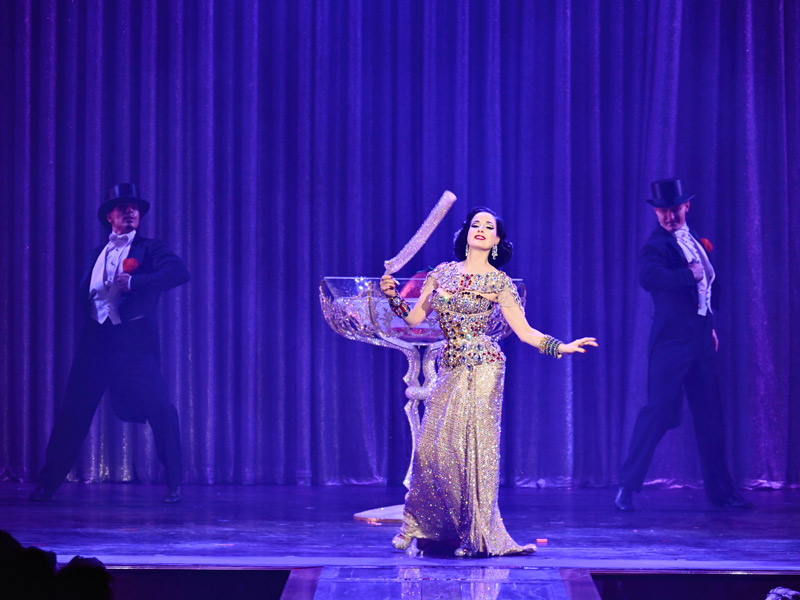 Dita Von Teese - Martini Glass Burlesque Number - Dita Von Teese