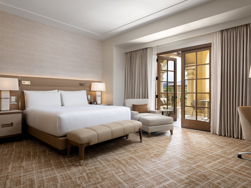 Resort King with Patio - NEWLY REMODELED