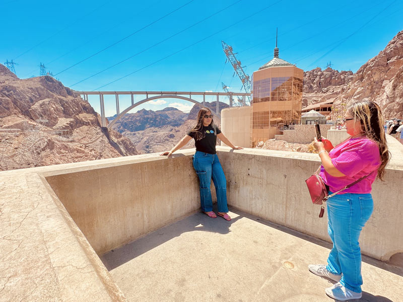 Hoover Dam Tour with Award-Winning BBQ Lunch - Hoover Dam Photo Op - Hoover Dam Tour with Award-Winning BBQ Lunch