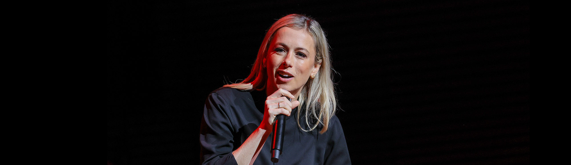 Iliza Shlesinger The Get Ready Tour Show Las Vegas Tickets & Reviews