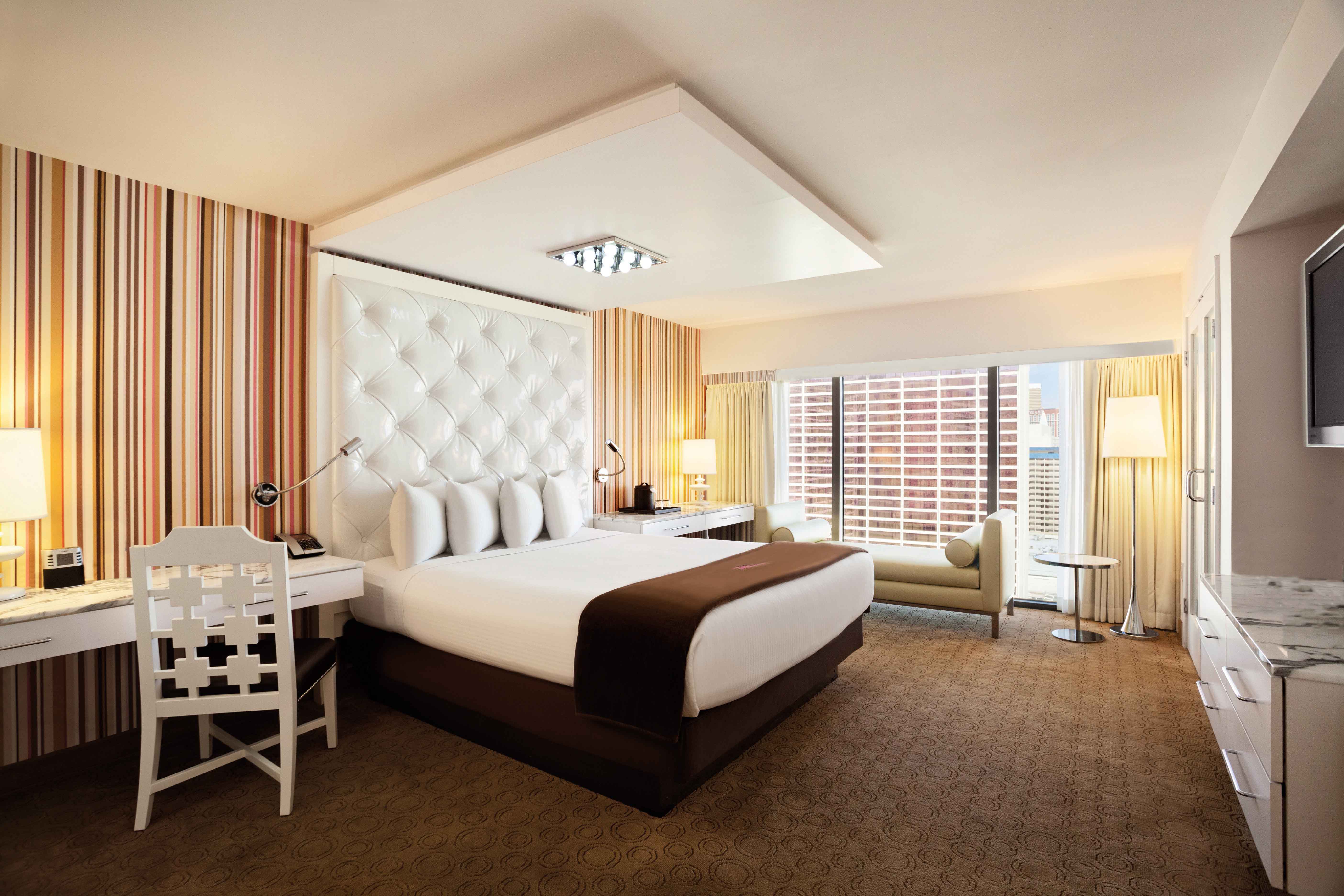 GO Deluxe King High Roller View