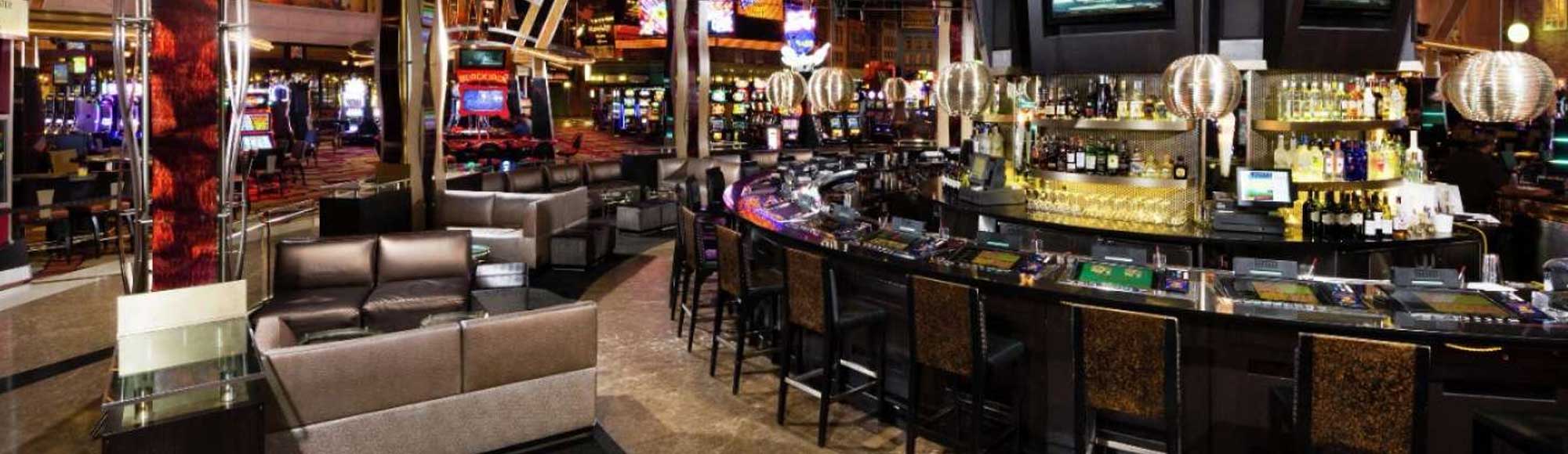 Bar at Times Square Showtimes & Reviews