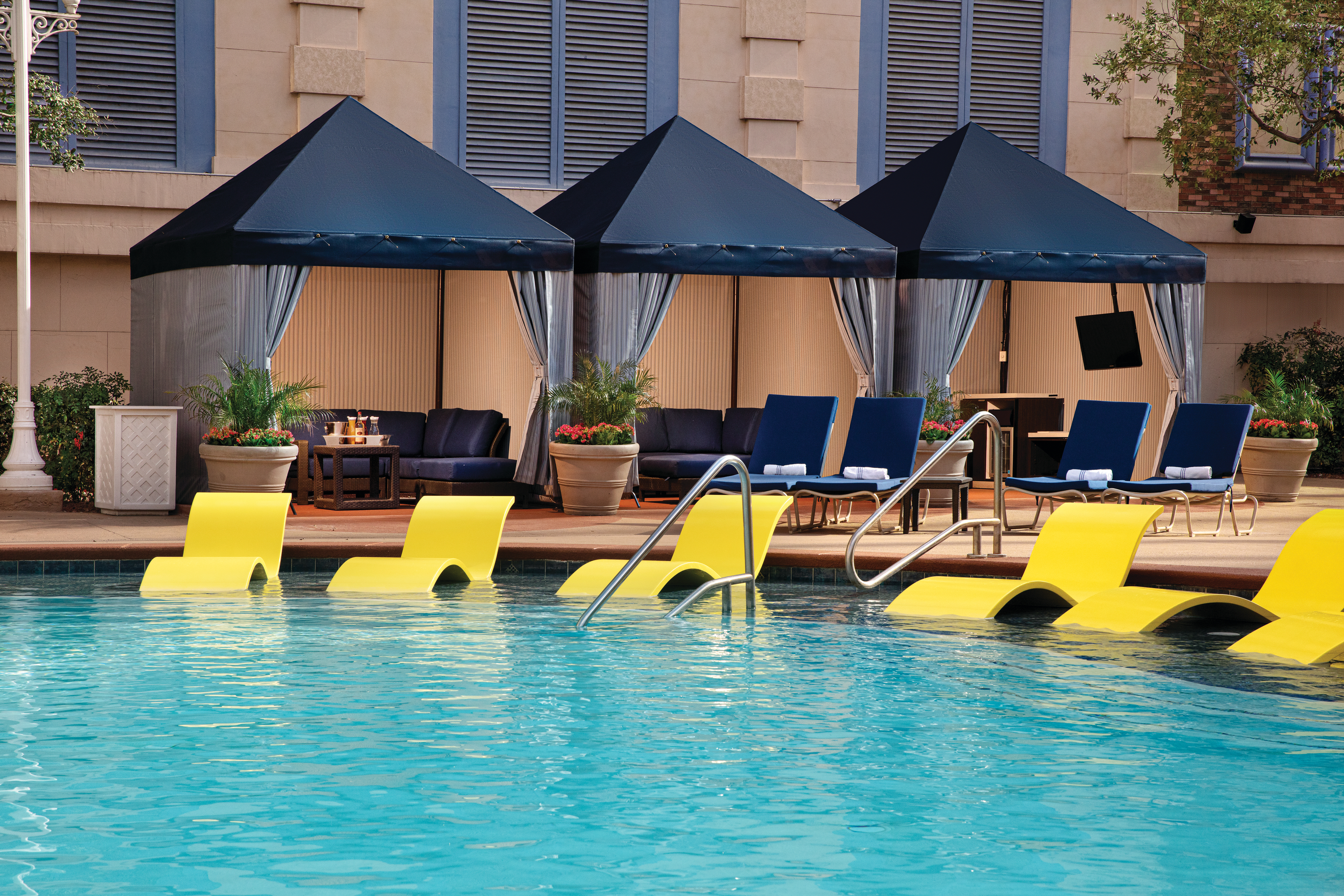 New York-New York Pool