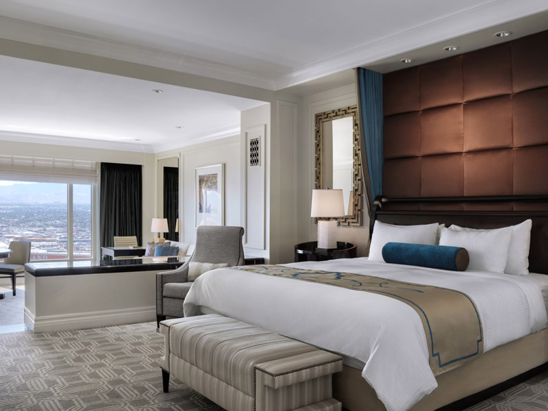 Palazzo Luxury King Suite with Prestige Club Lounge Access City View