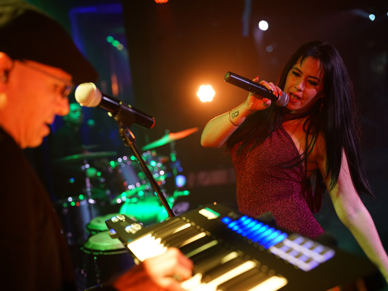 Queen Selena - Queen Selena dazzles with powerhouse vocals and glamorous stage presence