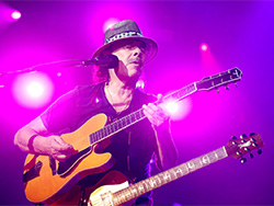 An Intimate Evening with Santana - Greatest Hits Live