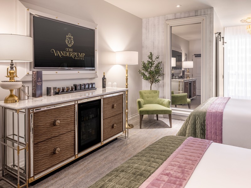 Stylish Two Queen accommodations feature elegant décor, premium amenities, and plenty of space to unwind.