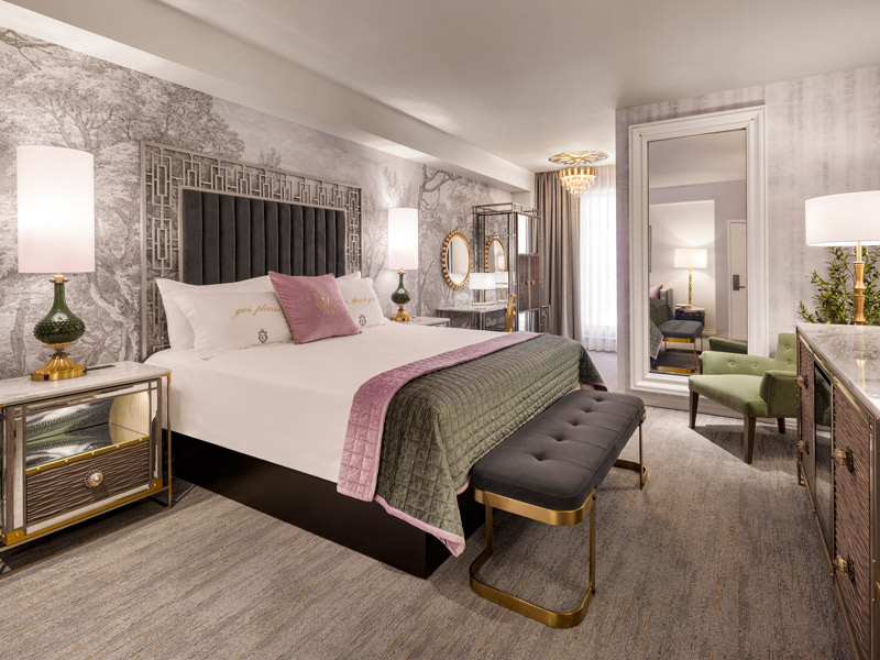 Vanderpump Room, 1 King