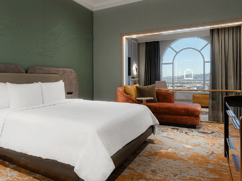 Newly Remodeled Grand King Suite City View