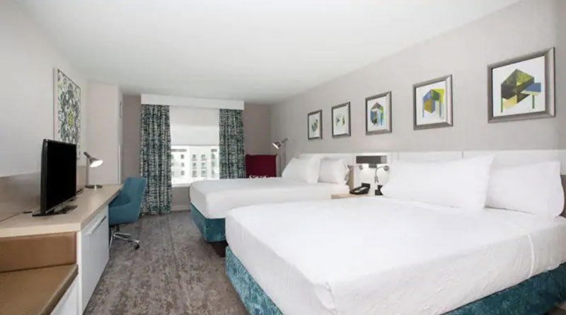 Two Queens room