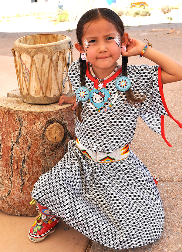 Grand Canyon West Rim & Hoover Dam Combo - Child in Hualapai Native American clothing and jewelry