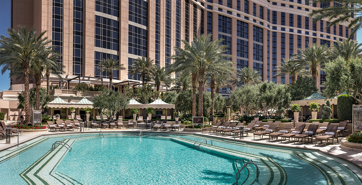 Palazzo Premium Cabanas