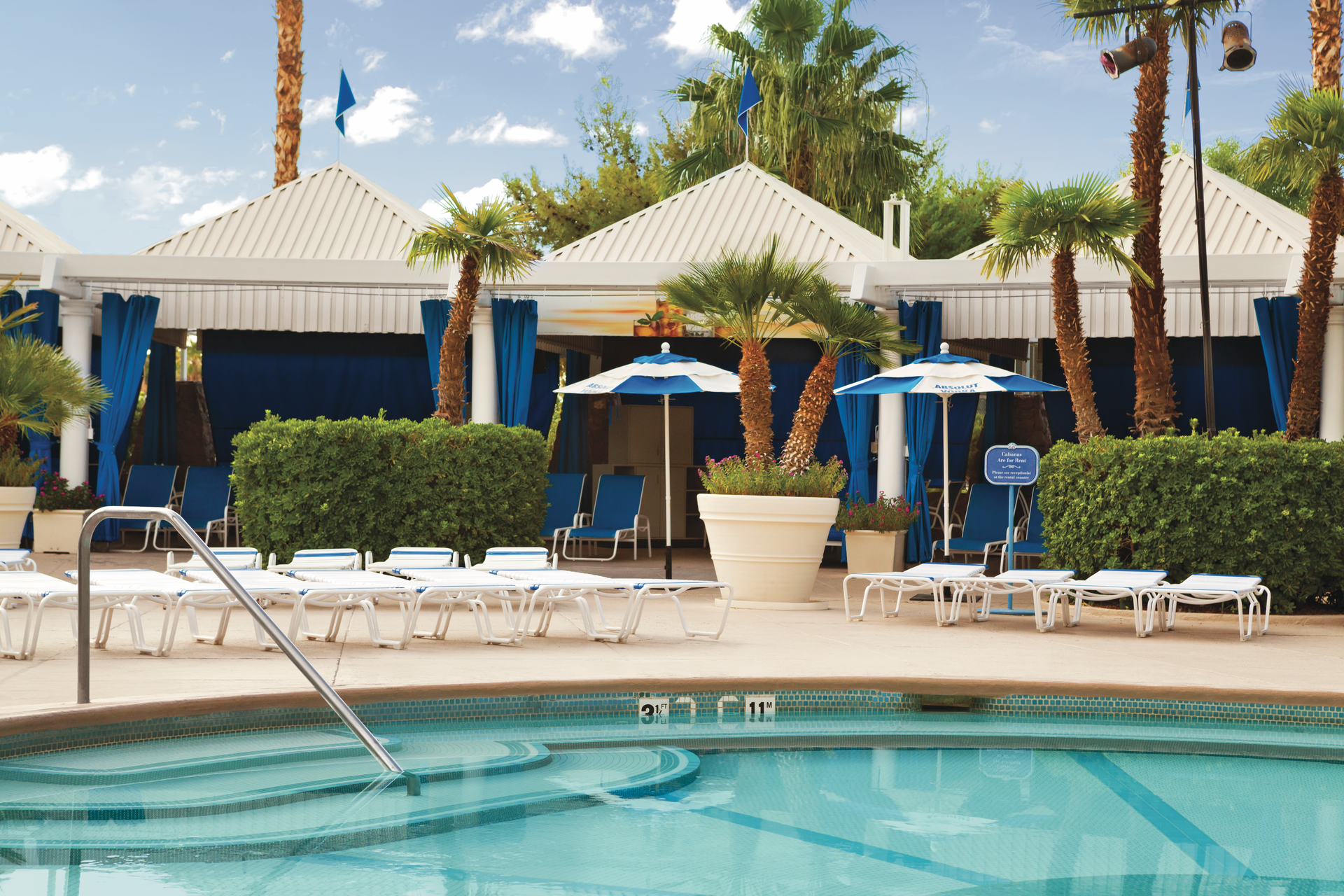 Blu Pool