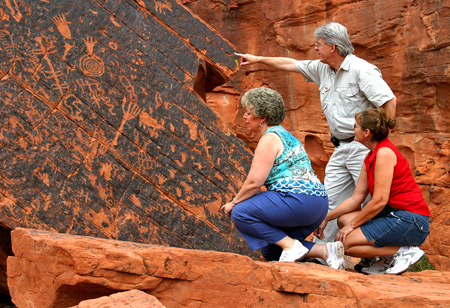 Valley of Fire and Lost City Museum Tour - Valley of Fire Petroglyphs