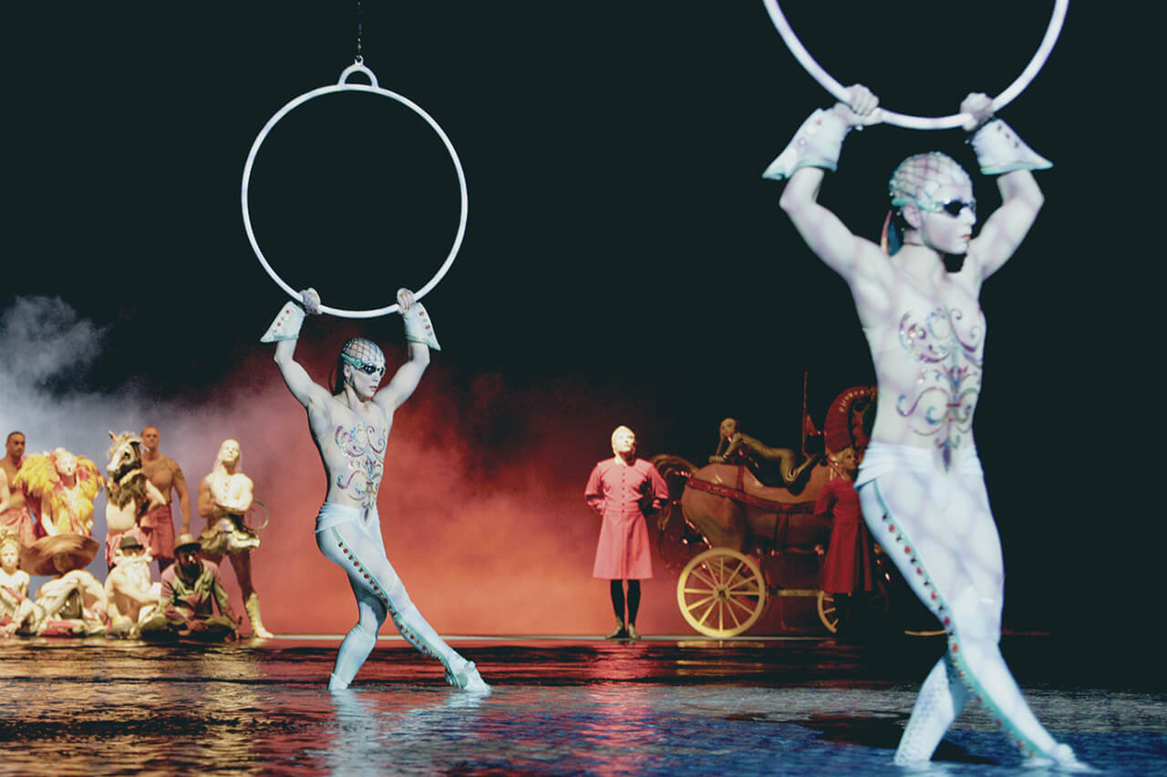 Experience the Magic of O by Cirque du Soleil in Las Vegas Vegas Day