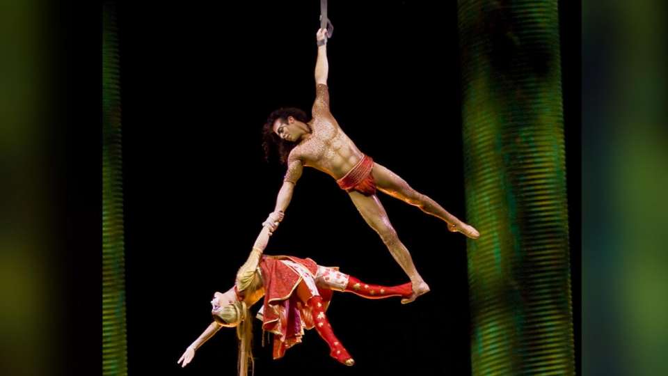KÀ by Cirque du Soleil - Forest Aerialist Duet