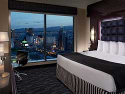 Junior 1 King Suite Hearing Accessible