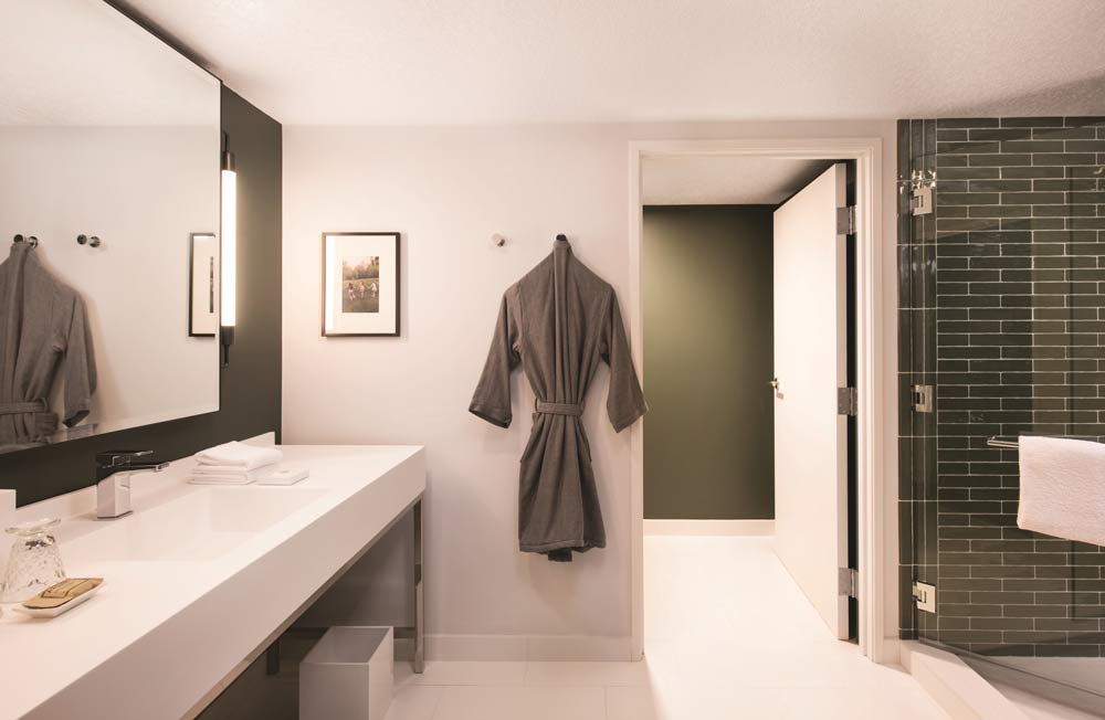 Nighthawk Suite Bathroom