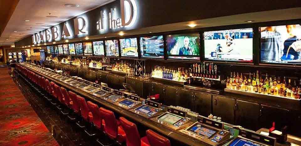 Longbar nightlife