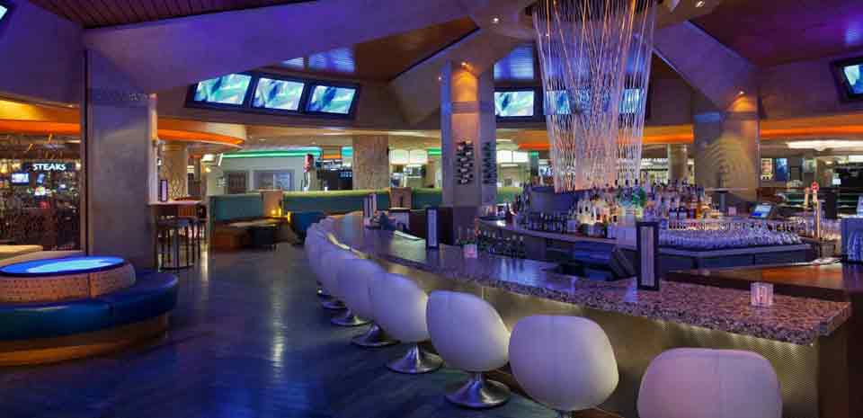 I-Bar nightlife