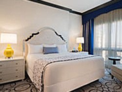 Burgundy Premium Suite Charlemagne King