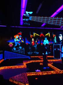 KISS: By Monster Mini Golf - KISS: By Monster Mini Golf 