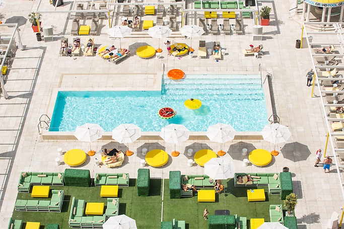 Citrus Grand and Pool Deck