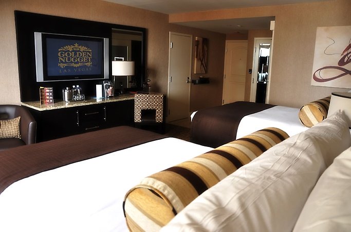 golden nugget two bedroom suite