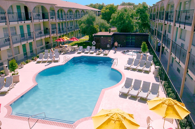a mardi gras hotel