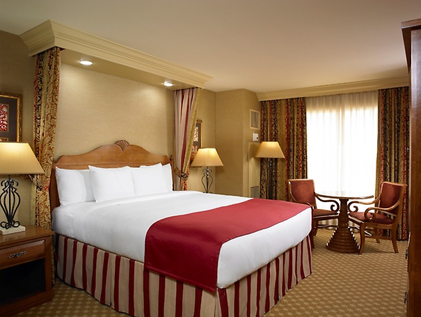 Junior king suite