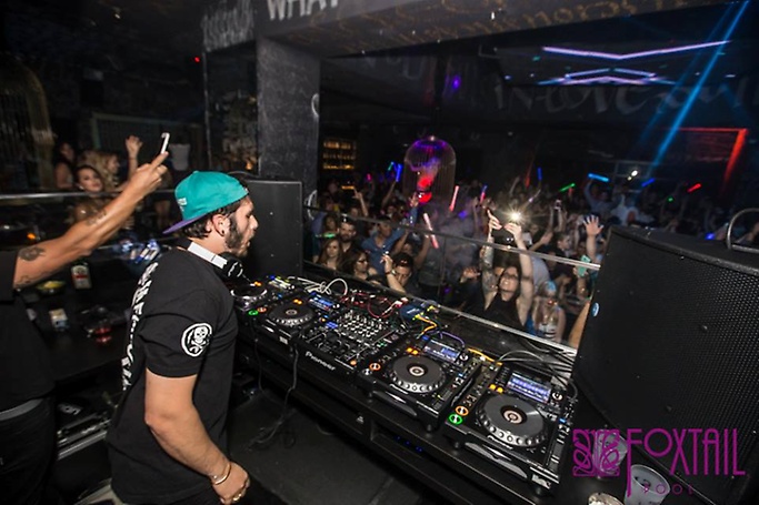 Casbar - Foxtail Slideshow