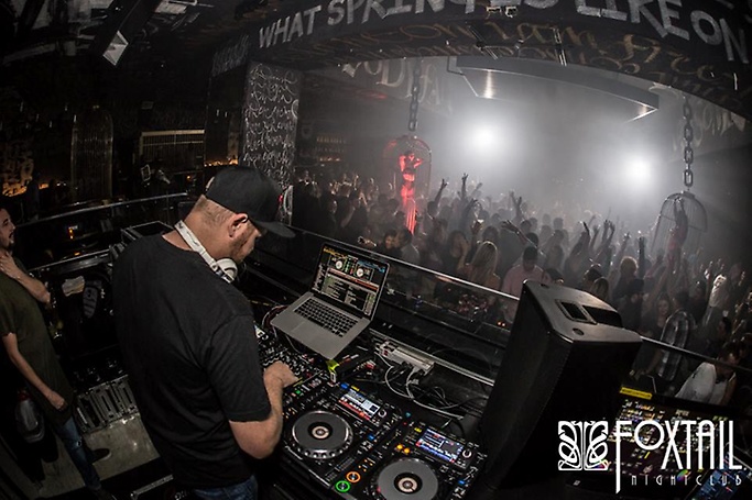 Casbar - Foxtail Slideshow