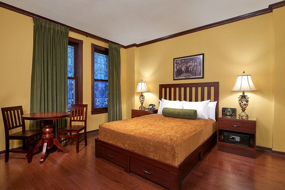 Hotel Apache photo