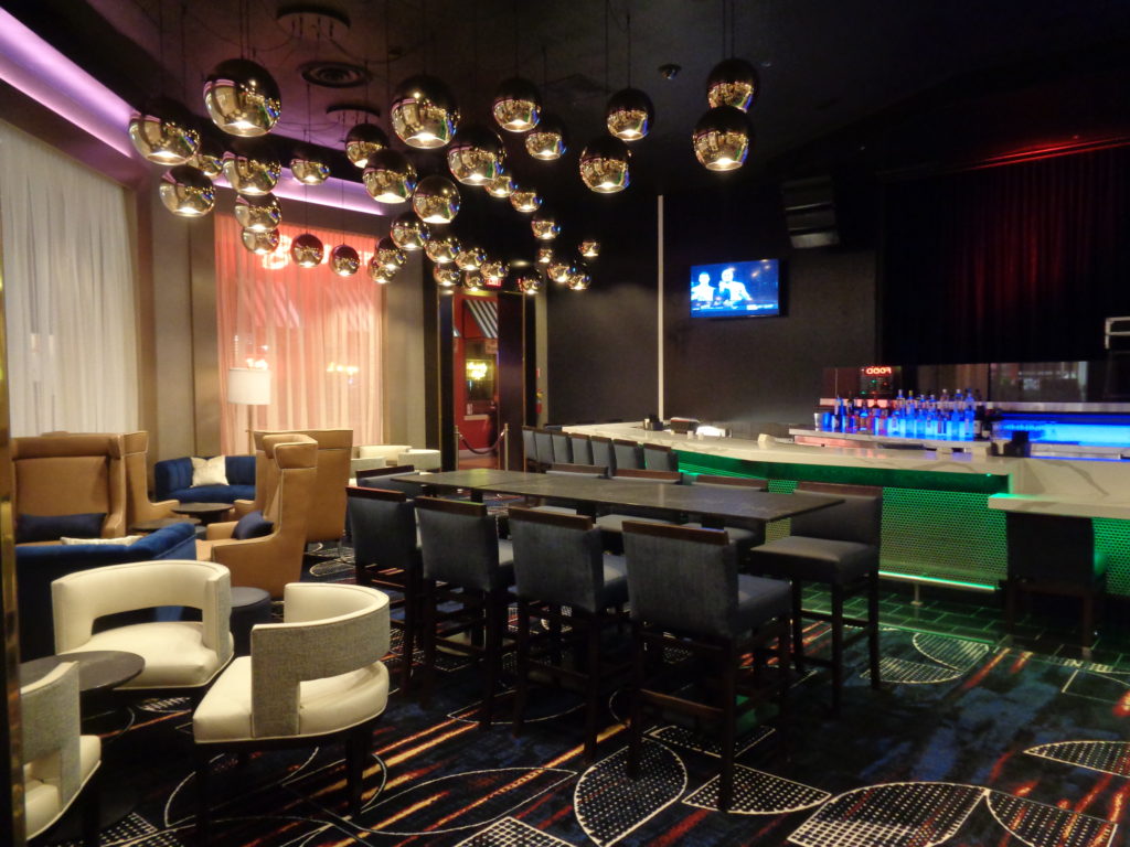 Vegas Girls Night Out - Dinner & Drinks - Thunder Bar