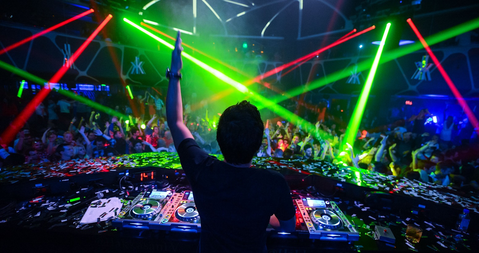 vegas com las vegas hotels shows tours clubs more