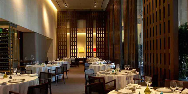 Best French Restaurants In Las Vegas Guide To Around The World Chef Guy Savoy Is Known To Be One Of Preeminent French Chefs And Lucky For Us He S Designed His Las Vegas Outpost
