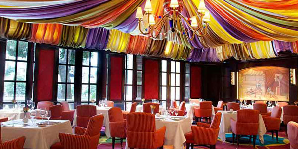Best Gourmet Restaurants In Las Vegas Guide To A Staff Favorite Le Cirque Is Forbes Five Star Award Recipient And Has Received Aaa Diamond Rating For 13 Consecutive Years The Restaurant