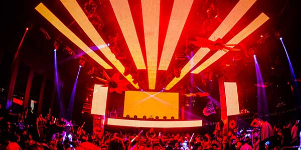 Best Nightclubs In Las Vegas Guide To Oh And If You Ever Need A Breather Or Just Want To Party Outside Omnia Has Patio That Offers Pretty Unique View Of Las Vegas