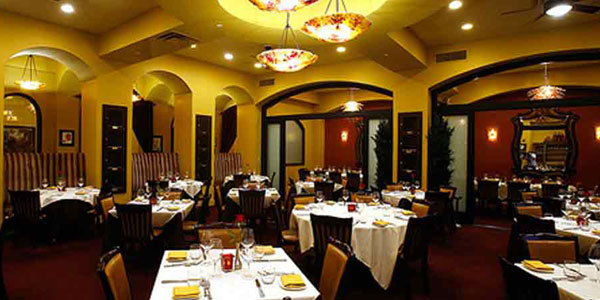 Best Italian Restaurants In Las Vegas Guide To Ferraro S Family Restaurant Located Across From The Hard Rock Hotel Has Been Serving Italian Favorites In Las Vegas Since 1985