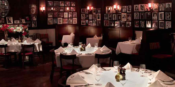 Best Italian Restaurants In Las Vegas Guide To This Legendary New York Restaurant Came To Las Vegas Several Years Ago With Its Famous Giant Meat And Other Clic Family Recipes Like Uncle Vincent S