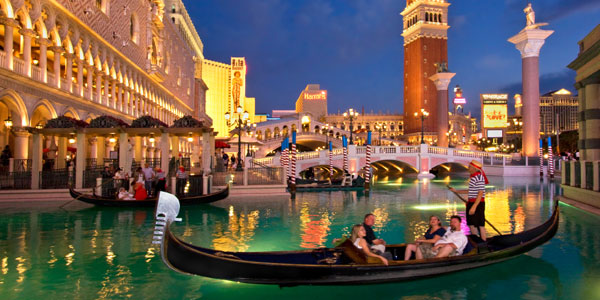 Una de las problemáticas mas visibles
esta anclada al tema de las vegas y como
desperdician el agua para la llegada de los