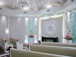 The Garden Wedding Chapel At The Flamingo Las Vegas Nevada Vegas Com